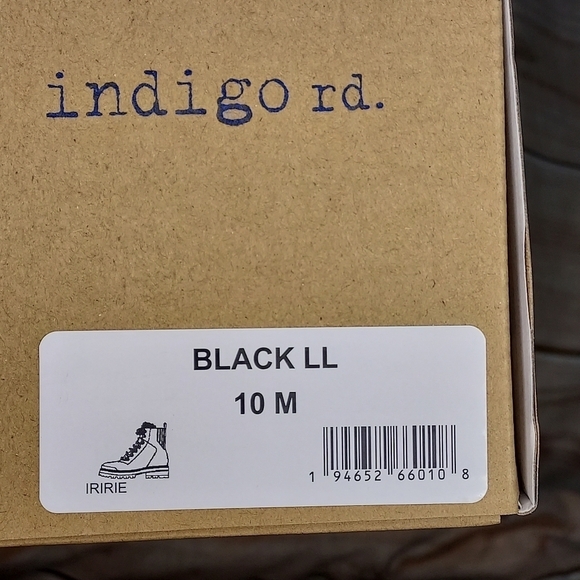 Indigo Rd Iririe combat boot black faux shearing lace up with side zip 10M - Picture 2 of 11